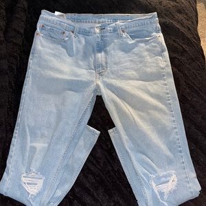 Light blue Levi slim fit jeans